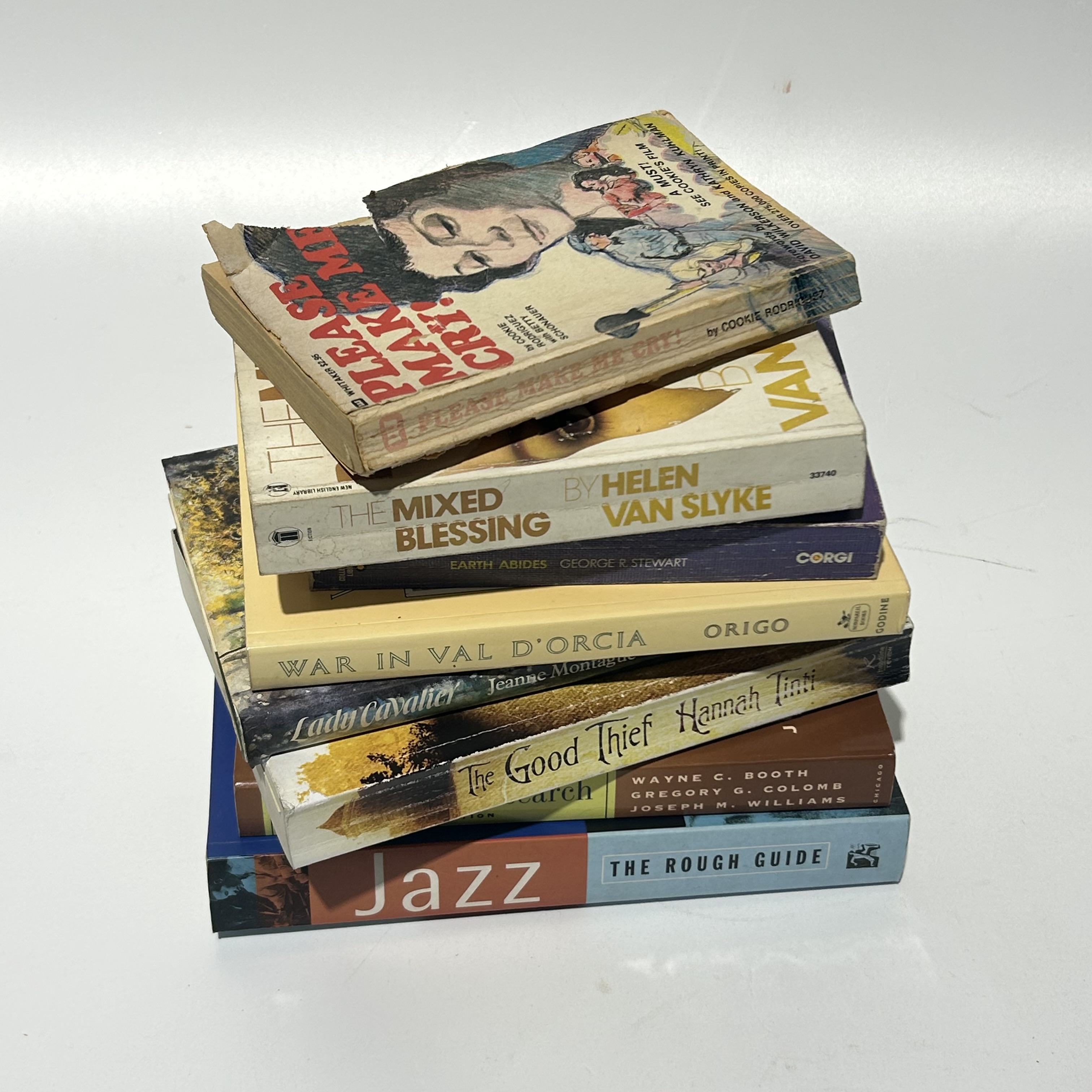 BOOK, Assorted Novels (Hire by the metre)